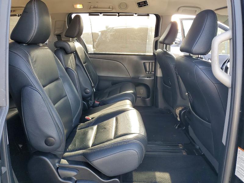 Photo 11 from auction – 2015 TOYOTA SIENNA with VIN 5TDXK3DC6FS601224