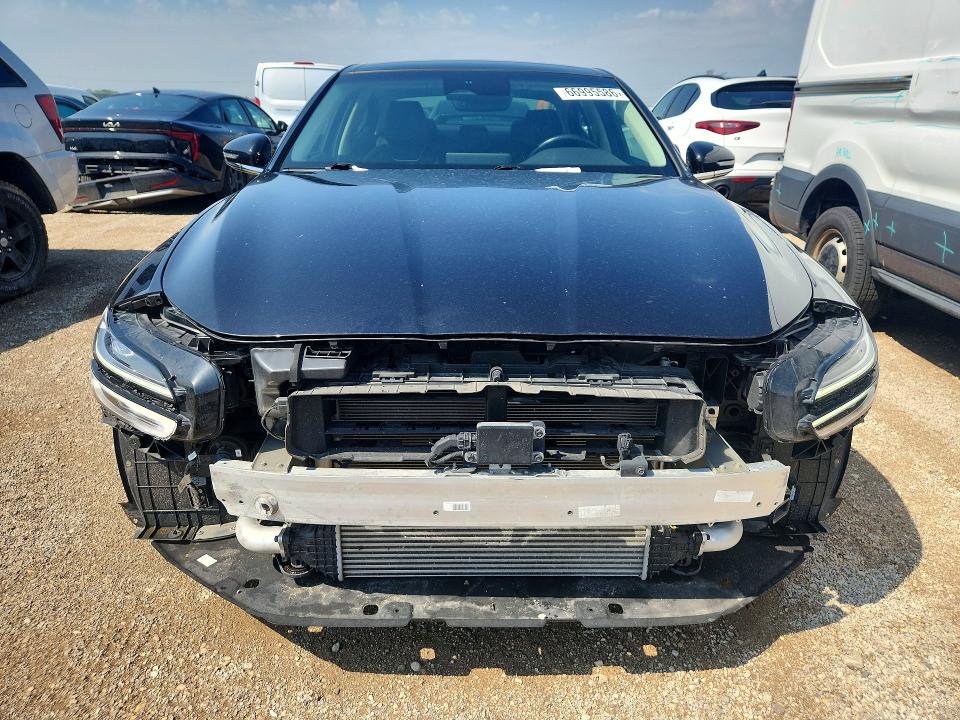 Фото 5 с аукциона – 2022 GENESIS G70 с VIN KMTG34TA1NU090178