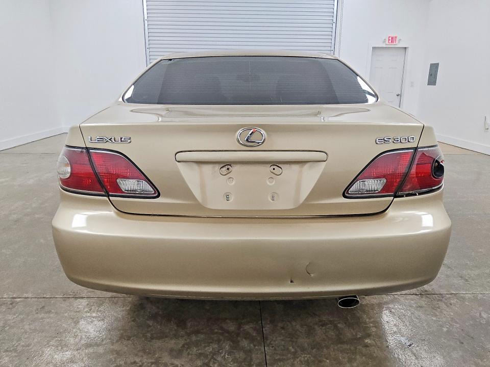 Photo 6 from auction – 2002 LEXUS ES with VIN JTHBF30G420049676