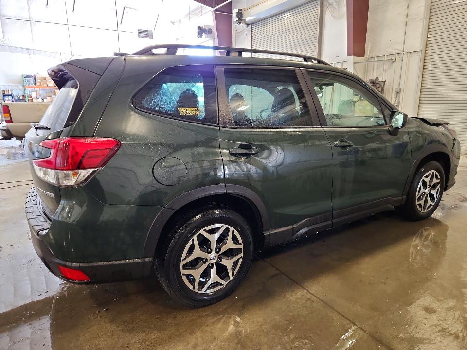 Photo 3 from auction – 2023 SUBARU FORESTER with VIN JF2SKAEC9PH451193