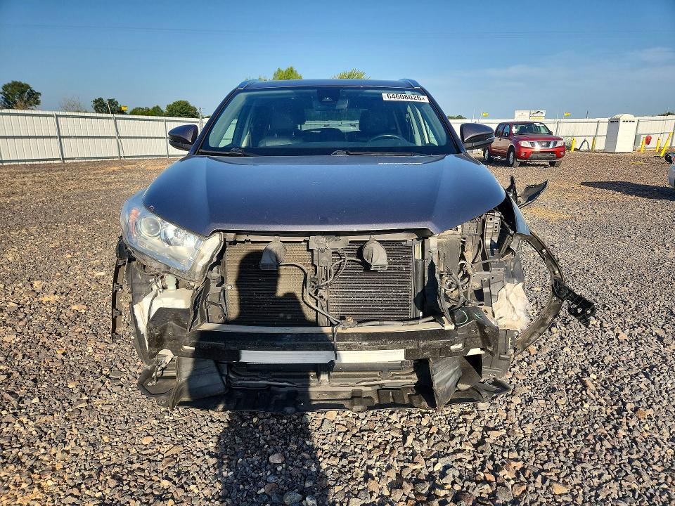 Photo 5 from auction – 2017 TOYOTA HIGHLANDER with VIN 5TDJZRFH7HS472457