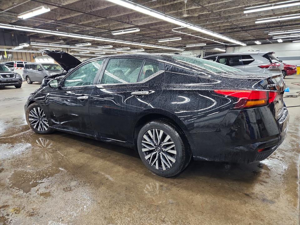 Photo 2 from auction – 2025 NISSAN ALTIMA with VIN 1N4BL4DV2SN324186