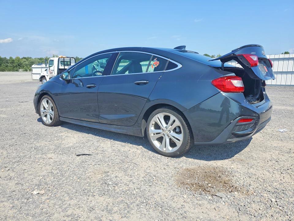 Photo 2 from auction – 2018 CHEVROLET CRUZE with VIN 1G1BF5SM2J7225347