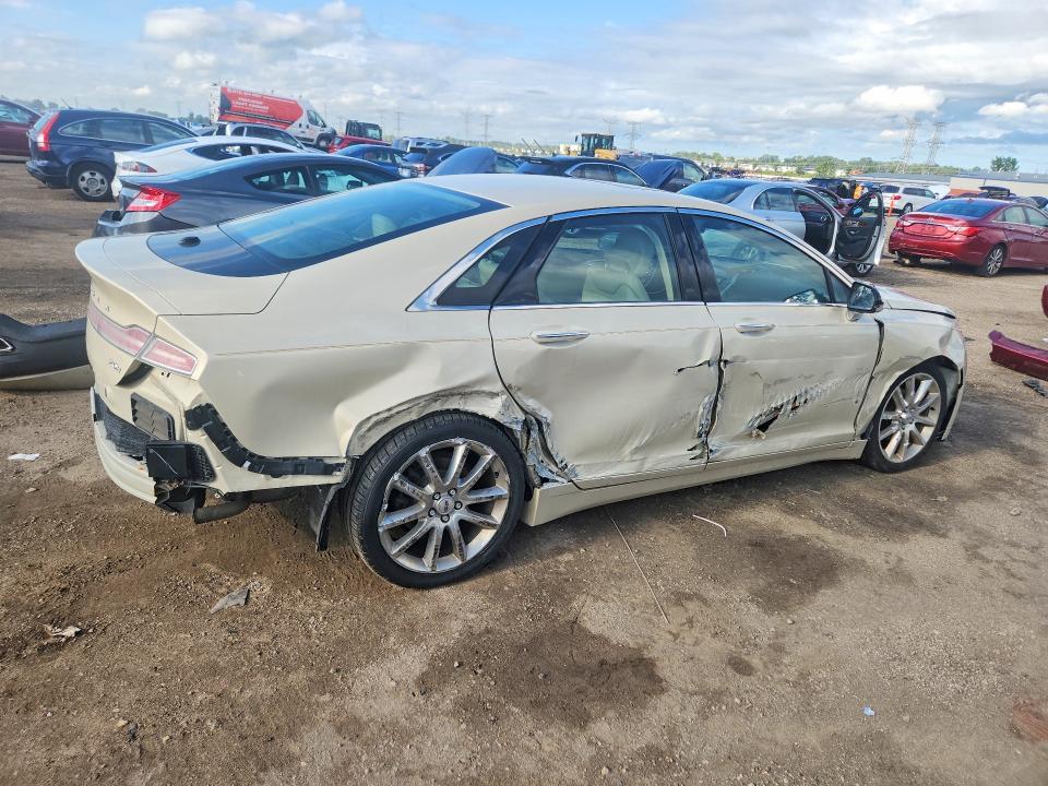 Photo 3 from auction – 2016 LINCOLN MKZ with VIN 3LN6L2LU6GR626153