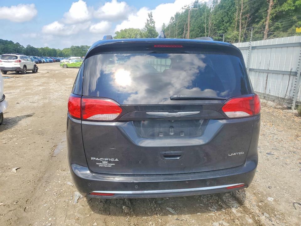 Photo 6 from auction – 2017 CHRYSLER PACIFICA with VIN 2C4RC1GGXHR544384