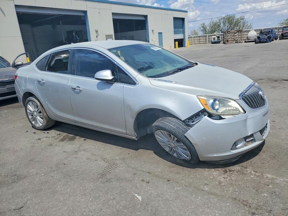 Photo 4 from auction – 2014 BUICK VERANO with VIN 1G4PP5SK2E4160673
