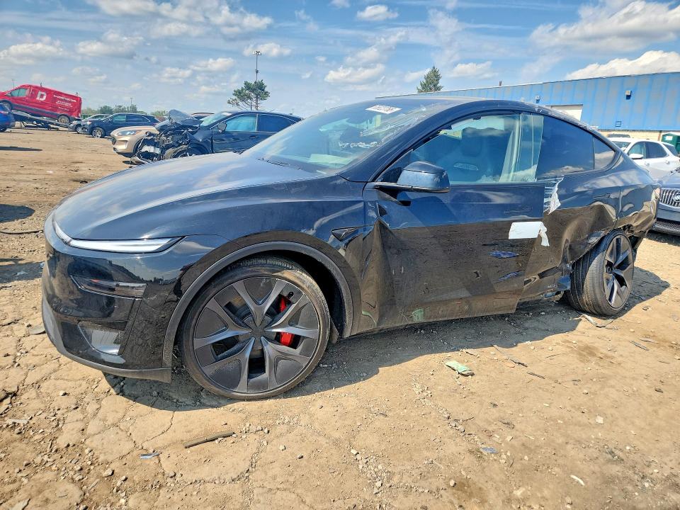 TESLA MODEL Y 2026 with VIN 7SAYGDET3TA688445 - Photo from auction