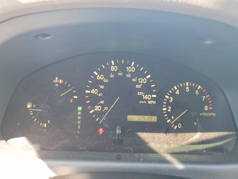 Photo 9 from auction – 2002 LEXUS RX with VIN JTJHF10U720244111