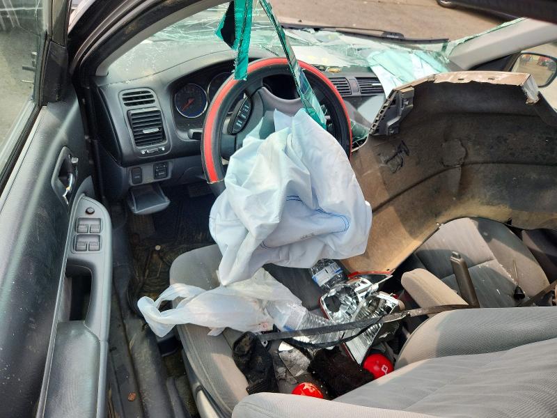 Photo 8 from auction – 2005 HONDA CIVIC with VIN 2HGES16535H593981