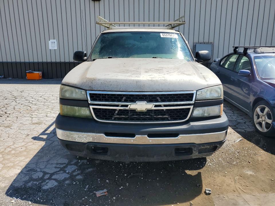 Photo 5 from auction – 2007 CHEVROLET SILVERADO with VIN 1GCEK19Z27E179212