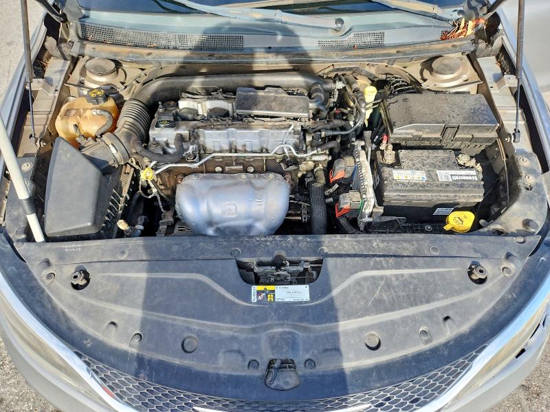 Photo 11 from auction – 2016 CHRYSLER 200 with VIN 1C3CCCAB9GN102954