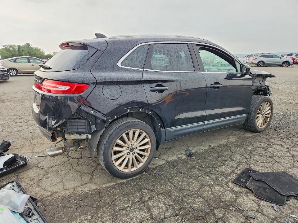 Photo 3 from auction – 2019 LINCOLN MKC with VIN 5LMCJ1D9XKUL45968