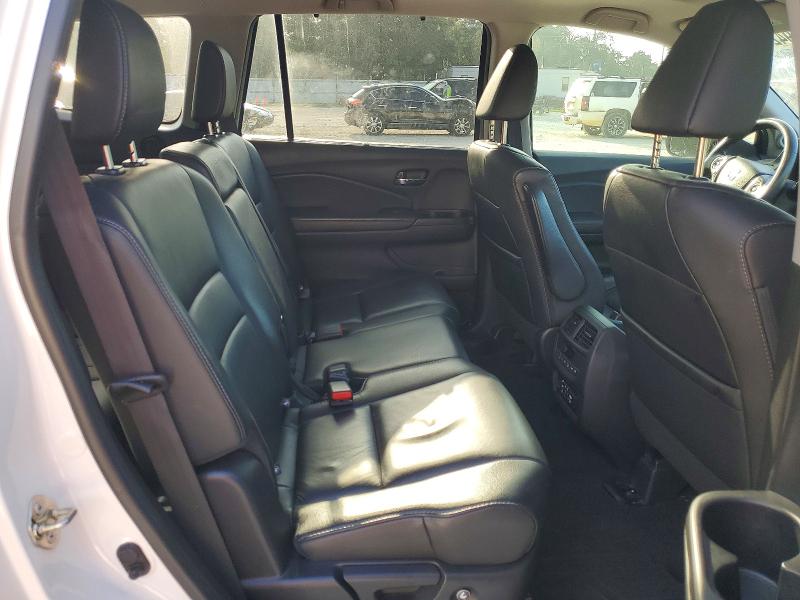 Photo 11 from auction – 2017 HONDA PILOT with VIN 5FNYF5H98HB005428