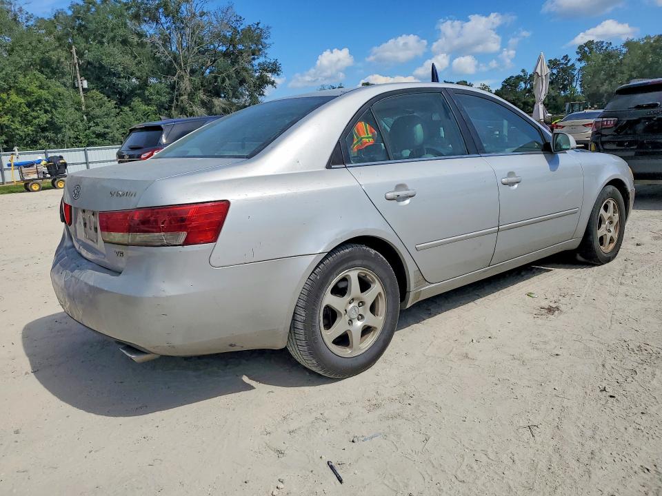 Photo 3 from auction – 2007 HYUNDAI SONATA with VIN 5NPEU46F97H167967