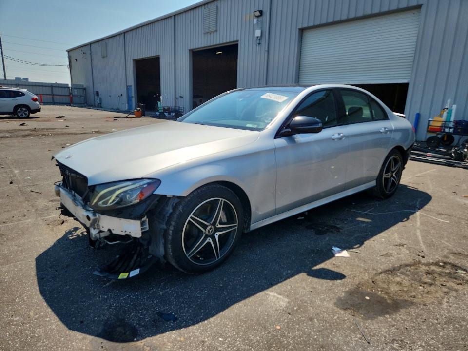 Foto 1 de la subasta – 2018 MERCEDES-BENZ E con VIN WDDZF4JB2JA467208