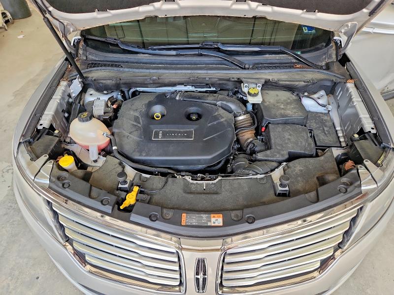 Photo 12 from auction – 2018 LINCOLN MKC with VIN 5LMCJ1D91JUL01016