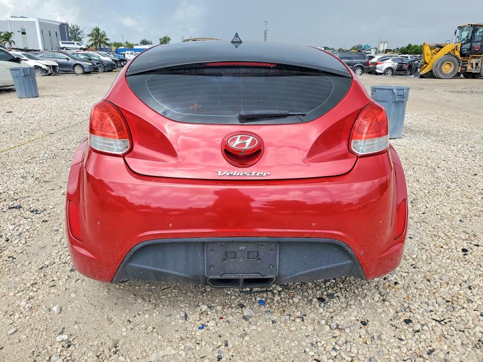 Photo 6 from auction – 2013 HYUNDAI VELOSTER with VIN KMHTC6AD2DU170329