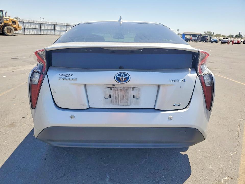 Photo 6 from auction – 2016 TOYOTA PRIUS with VIN JTDKARFU3G3500246