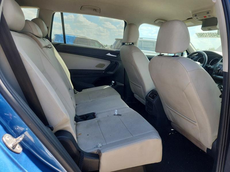 Снимка 11 от търг – 2018 VOLKSWAGEN TIGUAN с VIN 3VV3B7AX1JM095695