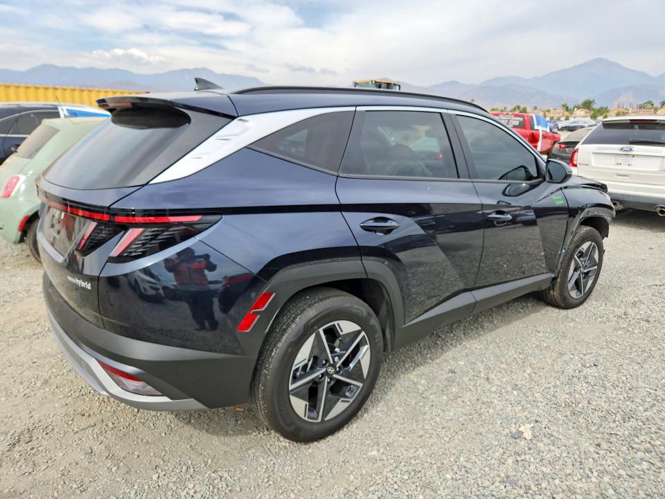 Photo 3 from auction – 2026 HYUNDAI TUCSON with VIN KM8JCDD14TU453049