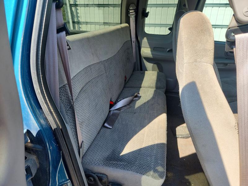 Photo 10 from auction – 2000 FORD F150 with VIN 1FTRX17W0YKA86509