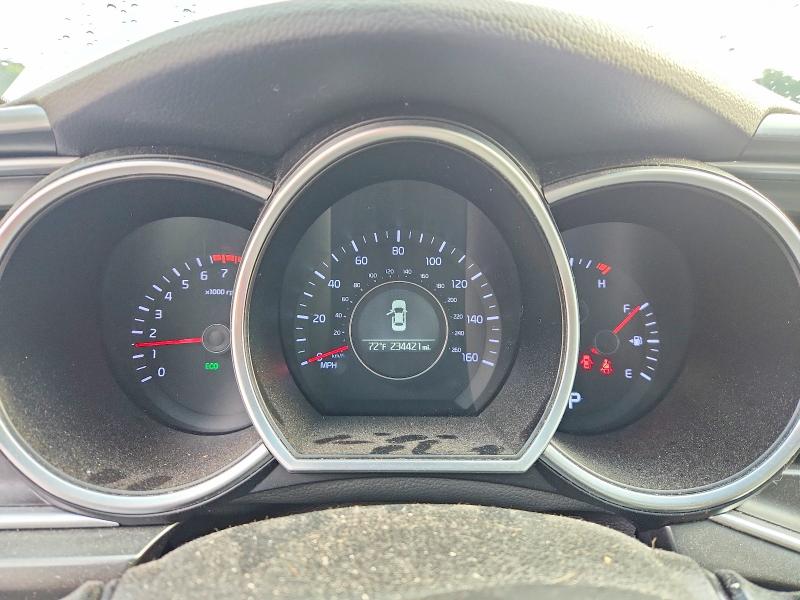 Photo 9 from auction – 2014 KIA OPTIMA with VIN 5XXGM4A7XEG317943