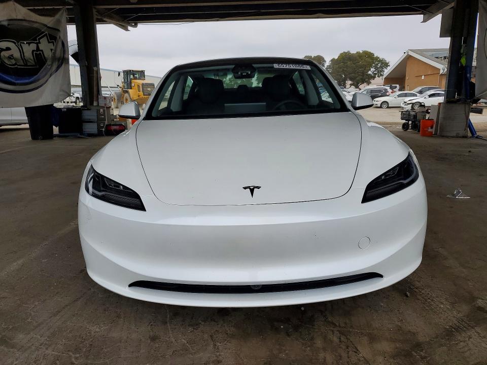 Photo 5 from auction – 2025 TESLA MODEL 3 with VIN 5YJ3E1EA8SF123121
