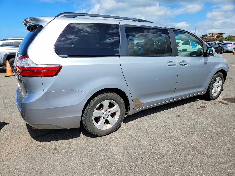 Photo 3 from auction – 2015 TOYOTA SIENNA with VIN 5TDKK3DC2FS532140