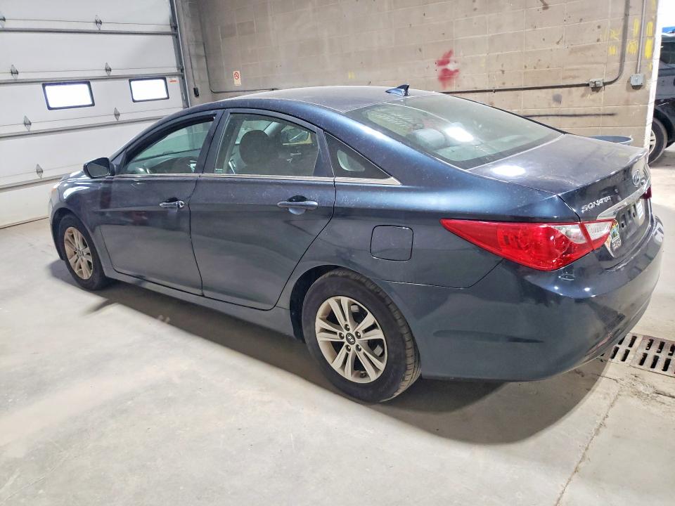 Photo 2 from auction – 2013 HYUNDAI SONATA with VIN 5NPEB4AC8DH631944