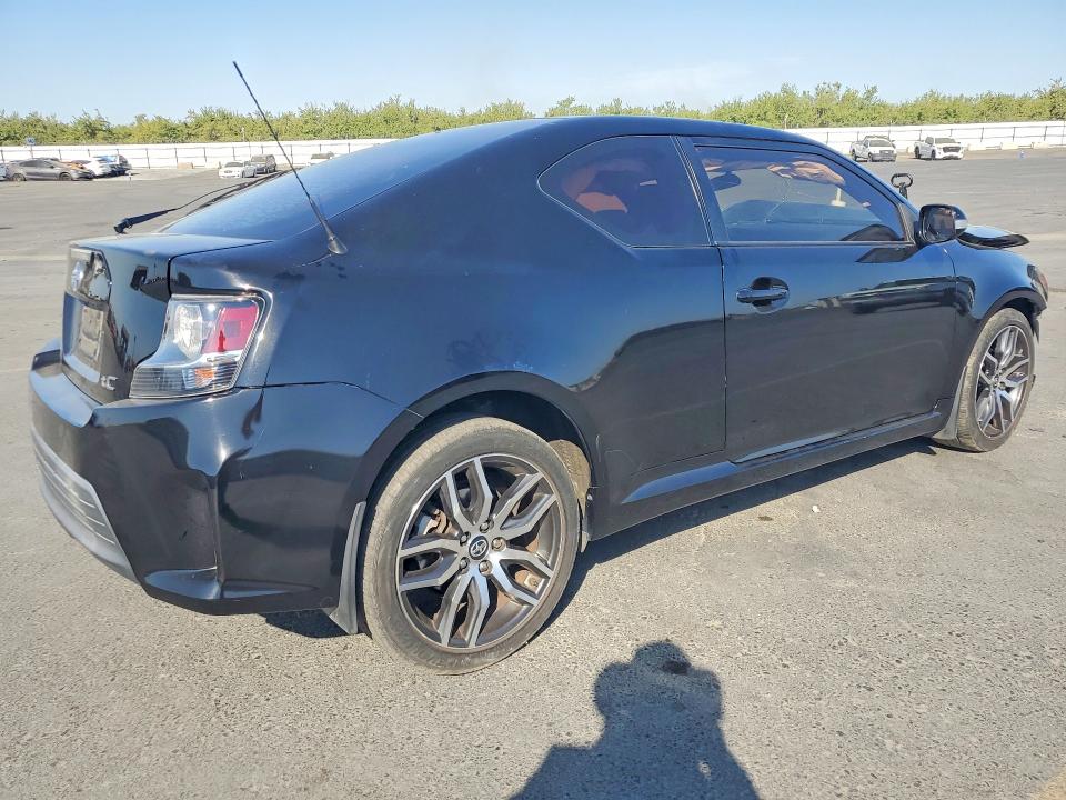 Photo 3 from auction – 2016 SCION TC with VIN JTKJF5C77GJ016718