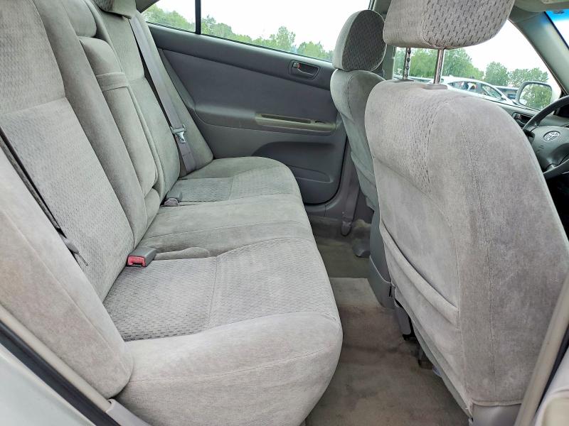 Photo 10 from auction – 2002 TOYOTA CAMRY with VIN 4T1BE32K02U055713