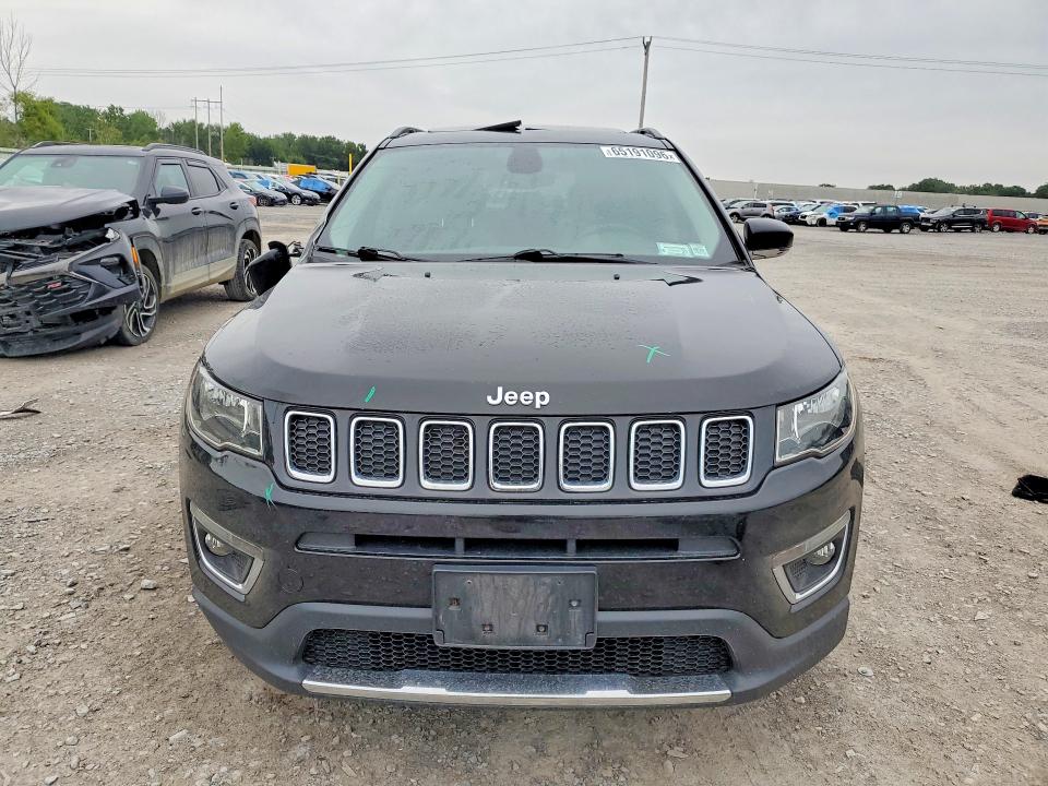 Photo 5 from auction – 2018 JEEP COMPASS with VIN 3C4NJDCBXJT100361