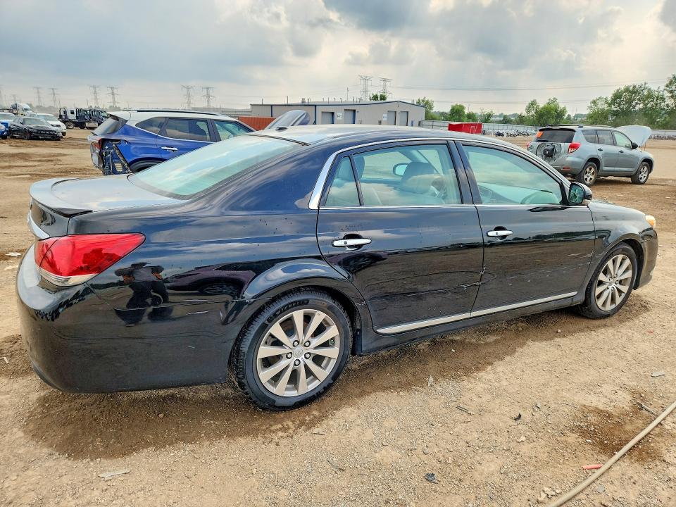 Photo 3 from auction – 2011 TOYOTA AVALON with VIN 4T1BK3DB0BU424477