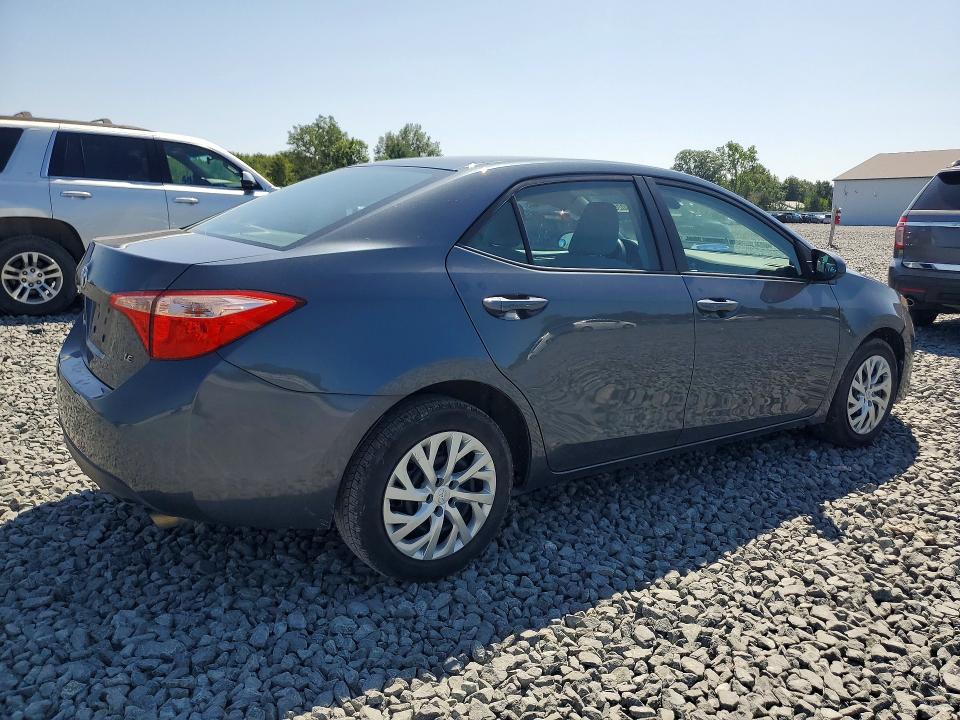 Photo 3 from auction – 2017 TOYOTA COROLLA with VIN 2T1BURHE3HC747742