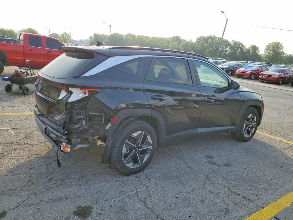 Photo 3 from auction – 2025 HYUNDAI TUCSON with VIN 5NMJB3DE3SH477207