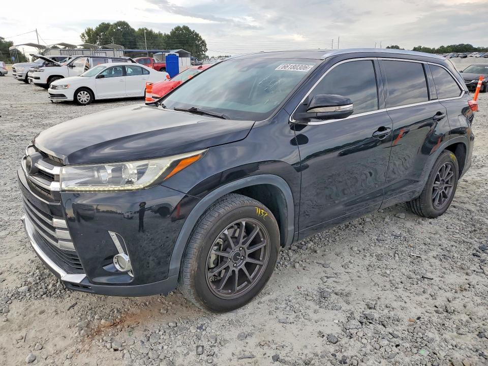 TOYOTA HIGHLANDER 2018 with VIN 5TDYZRFH8JS276855 - Photo from auction