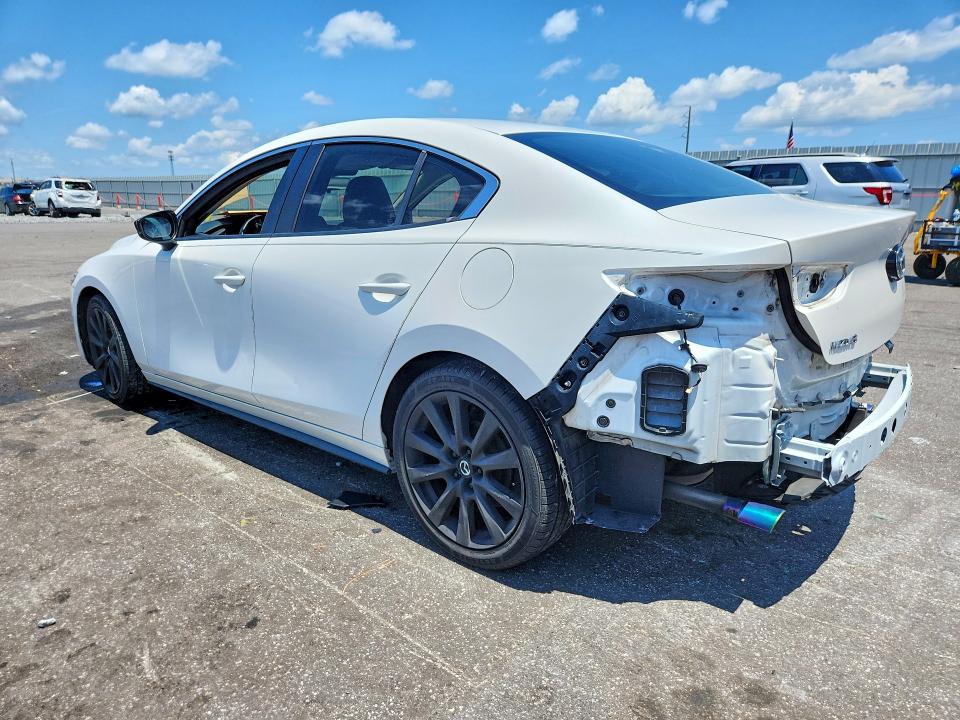 Photo 2 from auction – 2020 MAZDA 3 with VIN JM1BPACL0L1165464