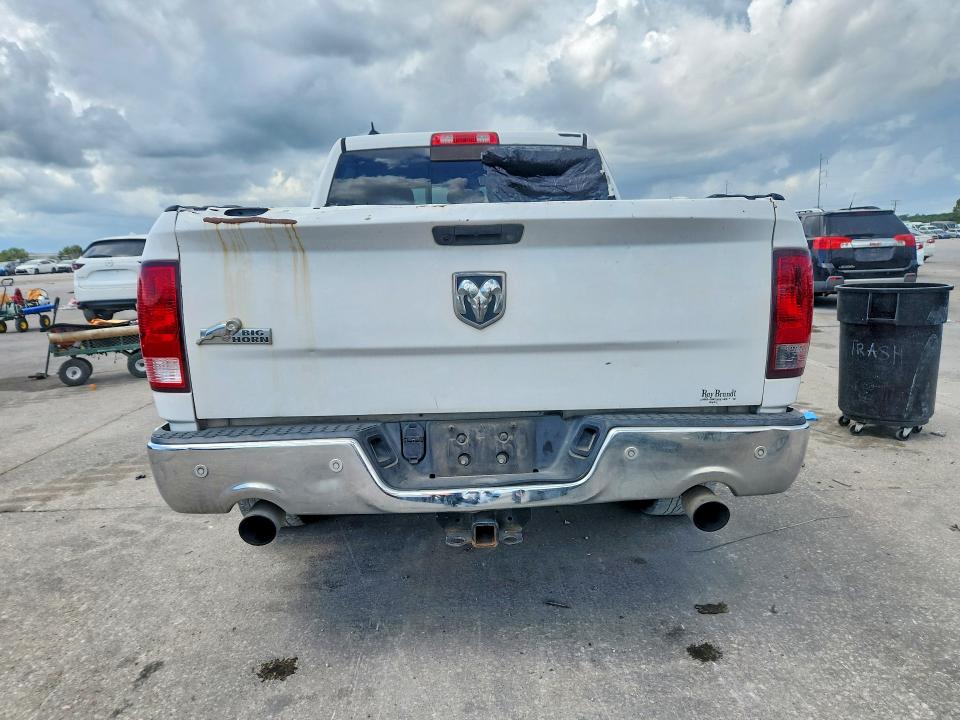 Photo 6 from auction – 2017 RAM 1500 with VIN 1C6RR6LT6HS610241