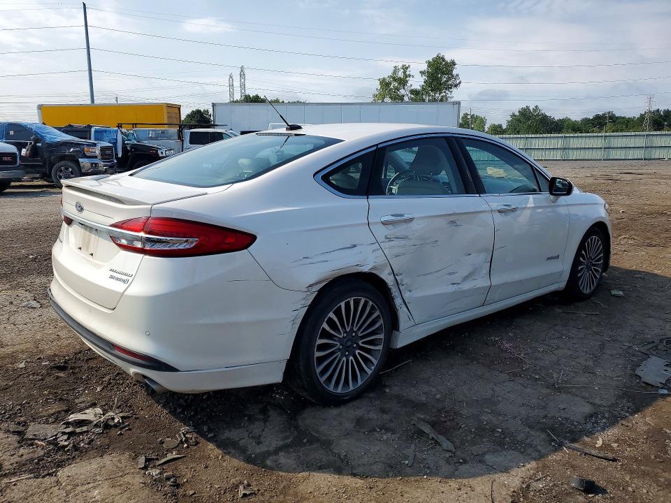 Photo 3 from auction – 2017 FORD FUSION with VIN 3FA6P0RU1HR383945