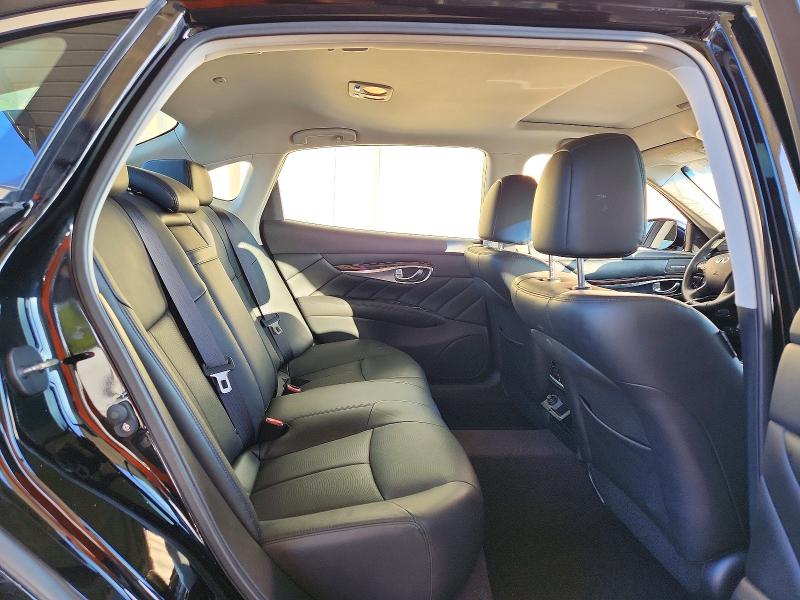 Photo 10 from auction – 2016 INFINITI Q70L with VIN JN1BY1PP4GM630829