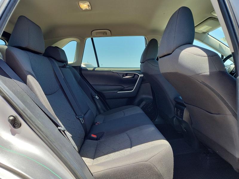 Photo 11 from auction – 2020 TOYOTA RAV4 with VIN 2T3W1RFV4LC068981