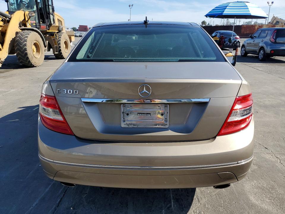Photo 6 from auction – 2008 MERCEDES-BENZ C with VIN WDDGF54X88F074802