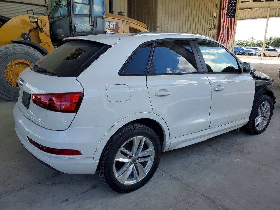 Photo 3 from auction – 2018 AUDI Q3 with VIN WA1BCCFS1JR021604