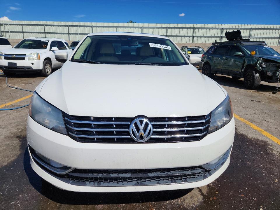 Photo 5 from auction – 2012 VOLKSWAGEN PASSAT with VIN 1VWCP7A36CC078115