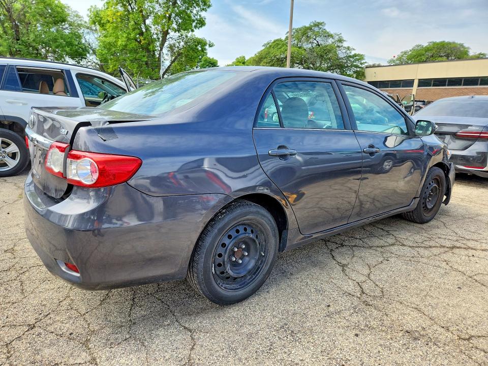 Photo 3 from auction – 2013 TOYOTA COROLLA with VIN 5YFBU4EE0DP217326