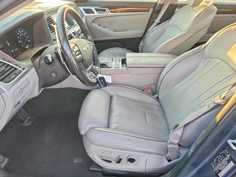 Photo 7 from auction – 2015 HYUNDAI GENESIS with VIN KMHGN4JE7FU065894