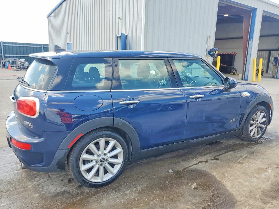 Photo 3 from auction – 2017 MINI COOPER with VIN WMWLU5C33H2E83830