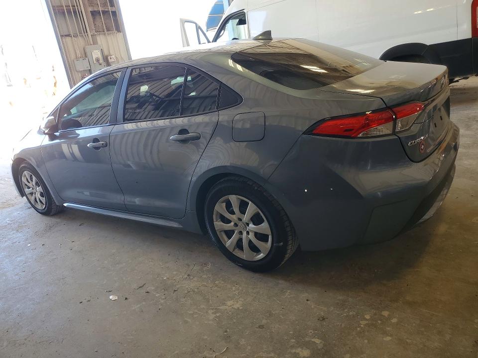 Zdjęcie 2 z aukcji – 2022 TOYOTA COROLLA z VIN 5YFEPMAE0NP362121