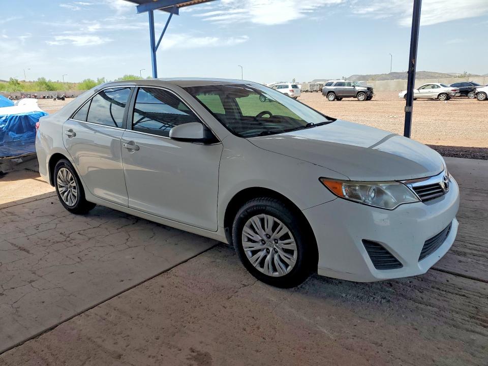 Photo 4 from auction – 2014 TOYOTA CAMRY with VIN 4T4BF1FK4ER426409