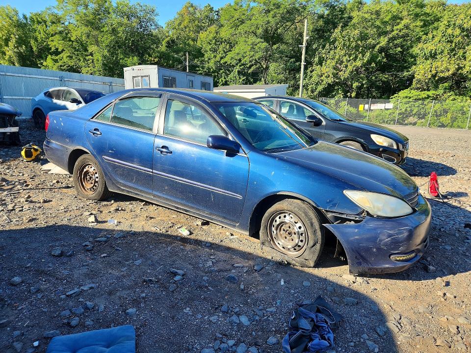Photo 4 from auction – 2004 TOYOTA CAMRY with VIN 4T1BE32K04U338583